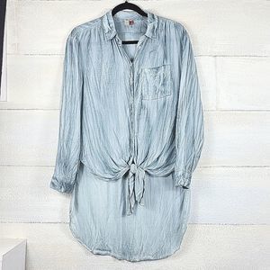 Anthropology PILCRO viscose asymmetric shirt. Size XS